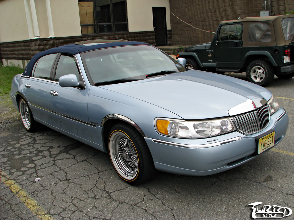 1998 Lincoln Town Car Signature | LayItLow.com Lowrider Forums